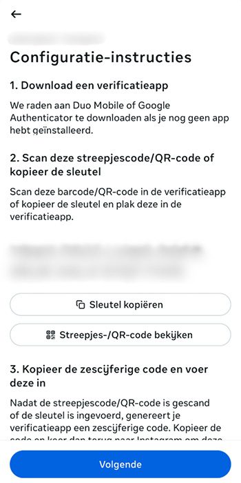 A choice between linking the 2FA app to the account using either an alphanumeric code or a QR code.
